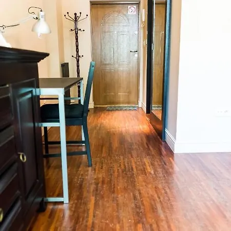 Easy Rent - Arte Apartment