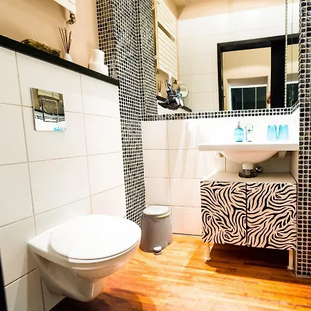 Easy Rent - Arte